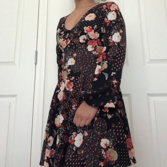Abercrombie & Fitch Floral Dress - Picture 1 of 4